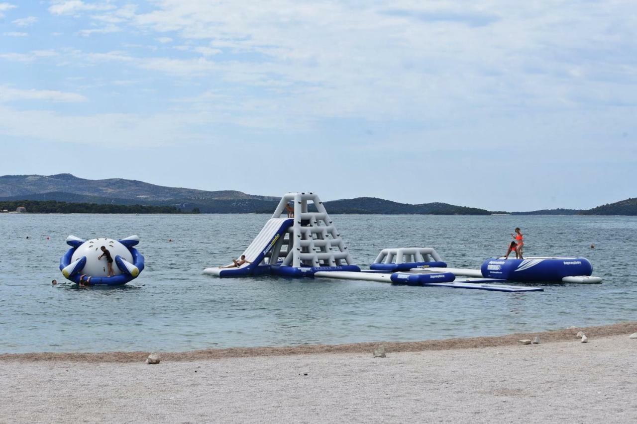 Zorica * Brodarica (Sibenik-Knin)